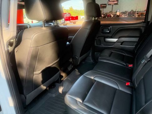 Used 2018 Chevrolet Silverado 1500 LT w/ LT Convenience Package RWD image 16