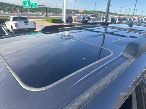 Used 2017 Toyota 4Runner TRD Off-Road Premium AWD/4WD image 9