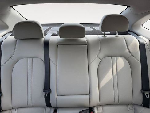 New 2025 Hyundai Sonata Limited image 30