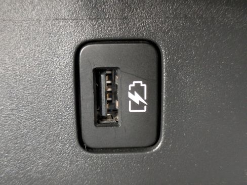 Used 2024 Nissan Sentra SR FWD image 8