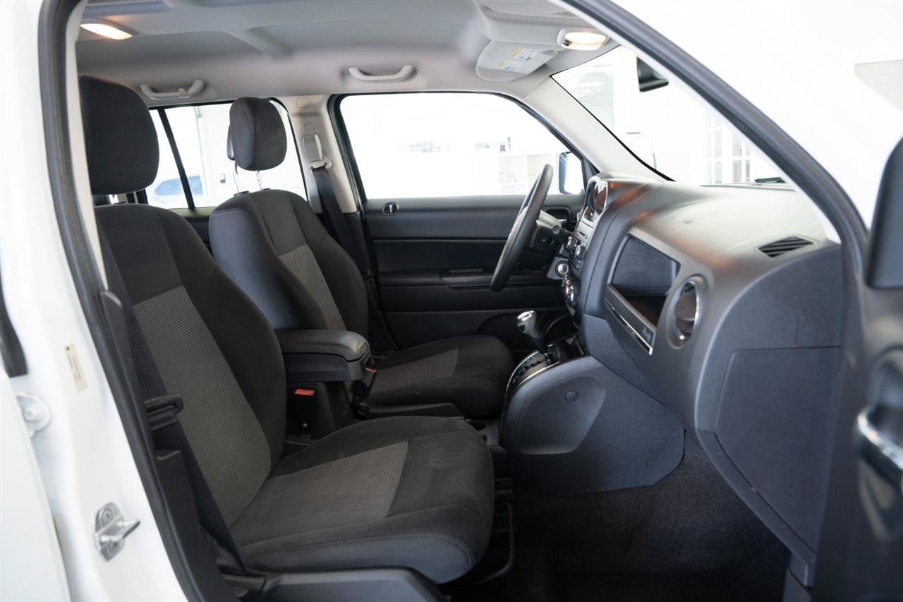 Used 2014 Jeep Patriot Sport w/ Power Value Group FWD image 14