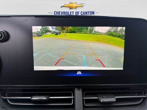 New 2026 Chevrolet Trax LT w/ LPO, Blackout Package FWD image 29