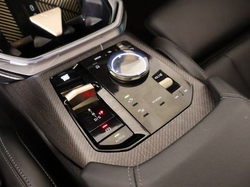 Used 2025 BMW X3 xDrive30i w/ Premium Package image 8