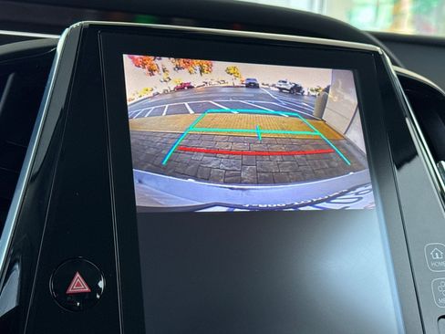 Used 2017 Toyota Prius Prime Advanced image 25