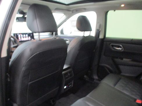 New 2026 Nissan Rogue Platinum w/ Platinum Premium Package image 37