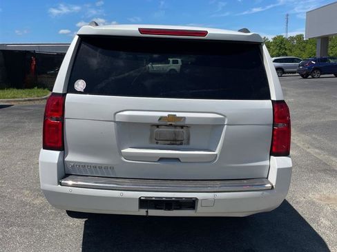 Used 2016 Chevrolet Suburban LTZ image 5