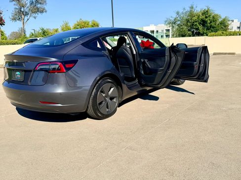 Used 2023 Tesla Model 3 Standard Range RWD image 35