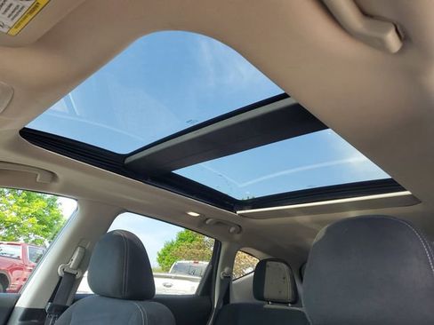 Used 2017 Nissan Murano SV AWD/4WD image 18