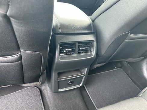 Used 2023 Ford Edge SE AWD/4WD image 23