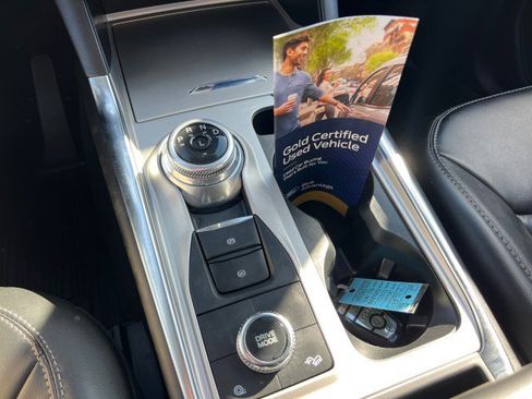 Certified 2022 Ford Explorer XLT w/ Equipment Group 202A image 14