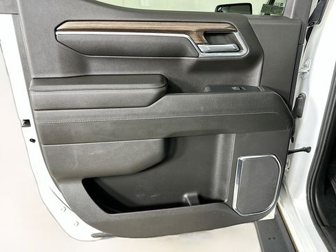 Used 2024 Chevrolet Silverado 1500 LT Trail Boss w/ Protection Package image 26