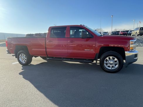 Used 2015 Chevrolet Silverado 2500 LT w/ LT Convenience Package image 2