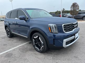 Used 2025 Kia Telluride S video 3