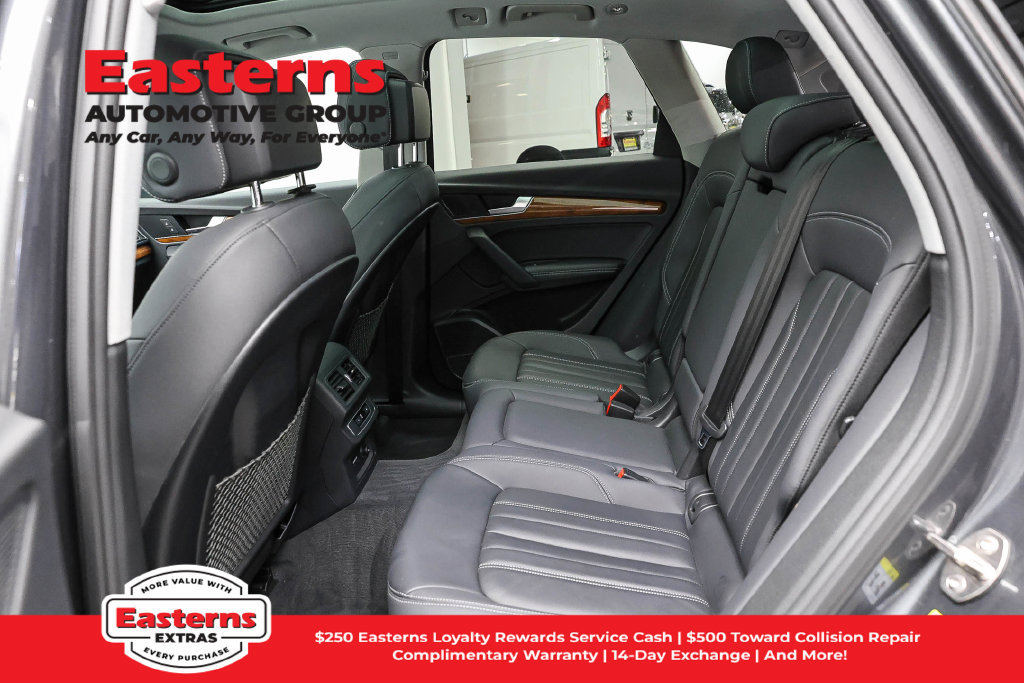 Used 2022 Audi Q5 2.0T Premium Plus w/ Premium Plus Package AWD/4WD image 25