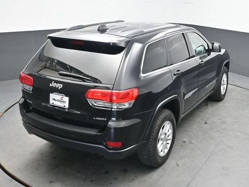 Used 2018 Jeep Grand Cherokee Laredo AWD/4WD image 28