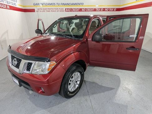 Used 2015 Nissan Frontier SV w/ SV Value Truck Package image 11