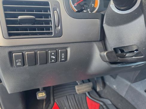Used 2012 Nissan Armada SV AWD/4WD image 10