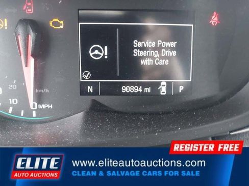 Used 2018 Chevrolet Trax LS image 29