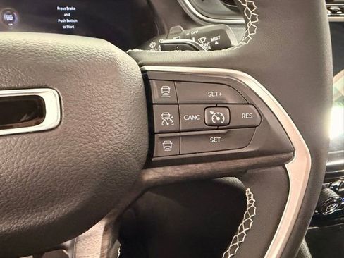 Certified 2024 Jeep Grand Cherokee L Limited image 21