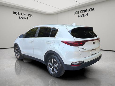 Used 2022 Kia Sportage LX FWD image 3