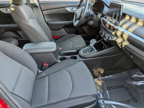 Used 2024 Kia Forte LXS image 19