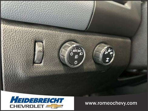 Used 2016 Chevrolet Colorado Z71 AWD/4WD image 29