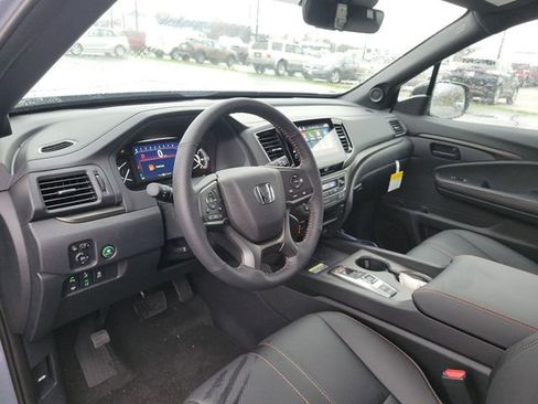 Used 2025 Honda Passport TrailSport image 22