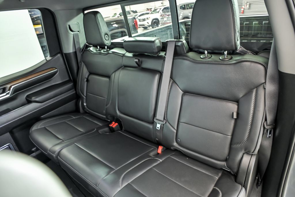 Used 2024 GMC Sierra 1500 Denali AWD/4WD image 17