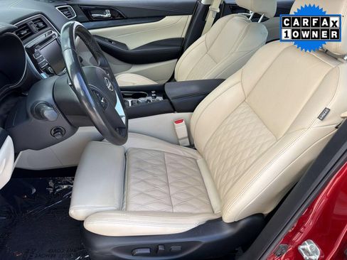 Used 2023 Nissan Maxima Platinum w/ Sport Mat Group FWD image 5
