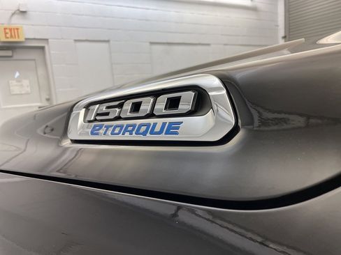 New 2025 RAM 1500 2WD Crew Cab image 9