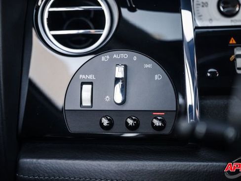 Used 2017 Rolls-Royce Ghost RWD image 75