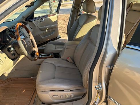 Used 2006 Cadillac DTS Performance image 12