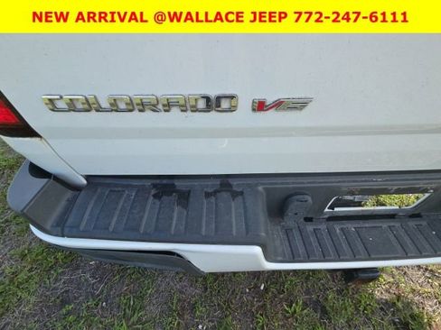 Used 2018 Chevrolet Colorado LT w/ Safety Package image 6