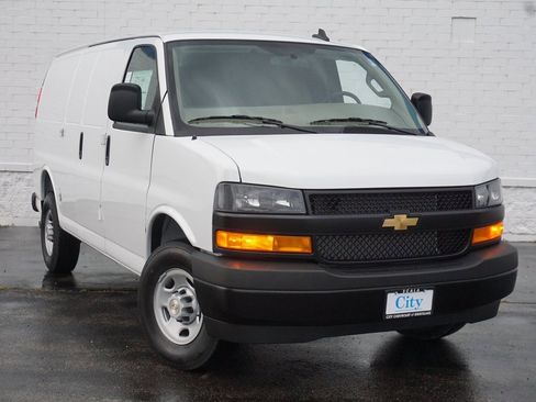 New 2025 Chevrolet Express 2500 Work Van image 4