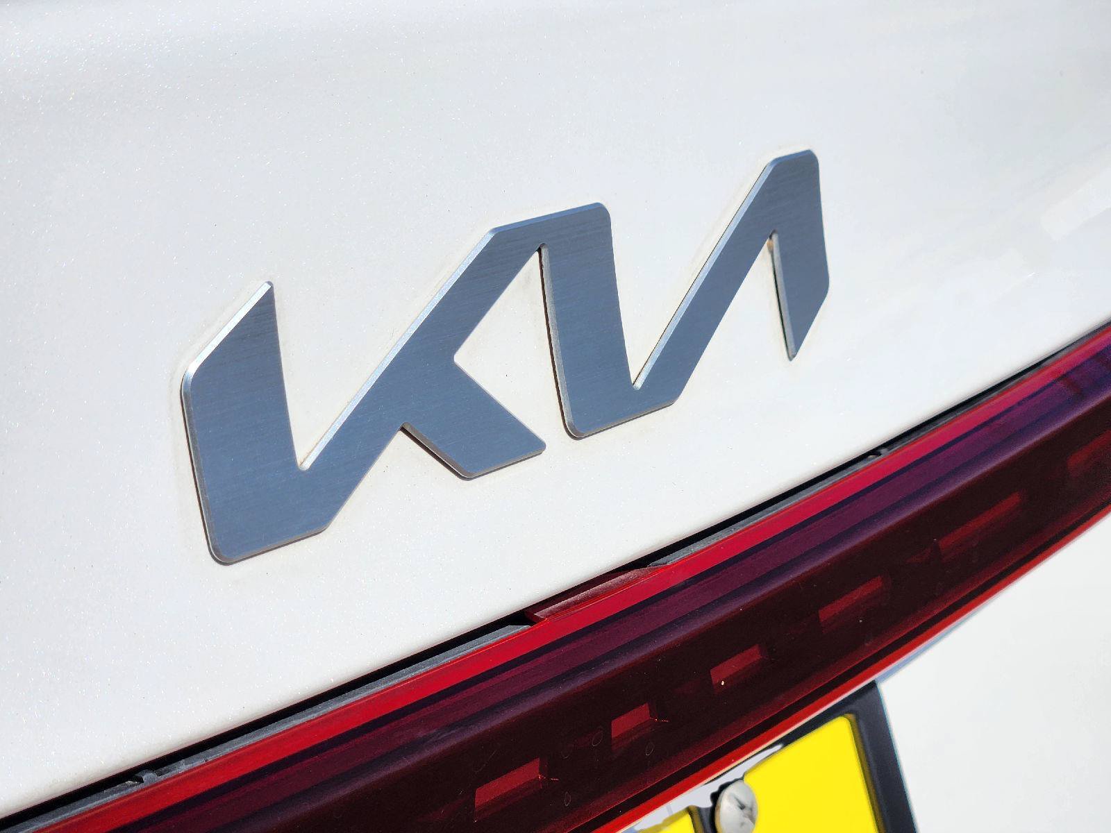 Used 2023 Kia Forte LXS FWD image 12