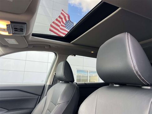 Certified 2024 Nissan Rogue SL w/ SL Premium Package image 29