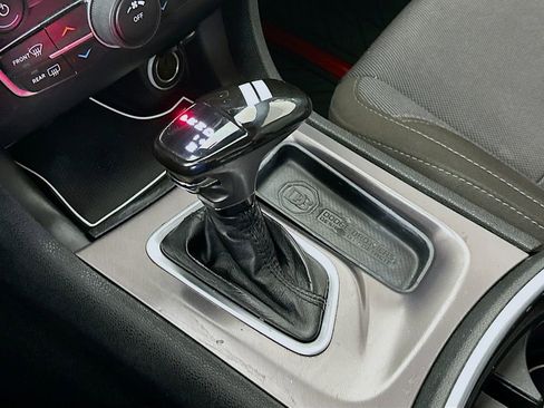 Used 2020 Dodge Charger SXT RWD image 20