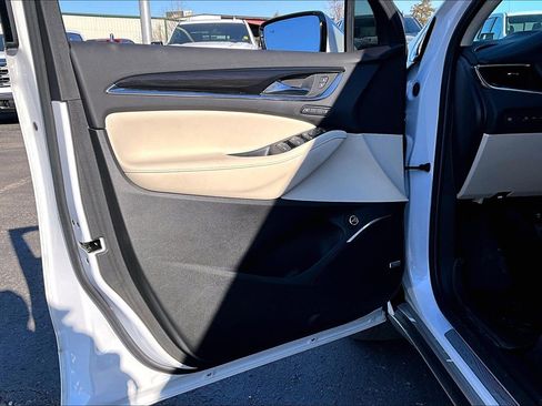 Used 2023 Buick Enclave Premium w/ Experience Buick Package image 18