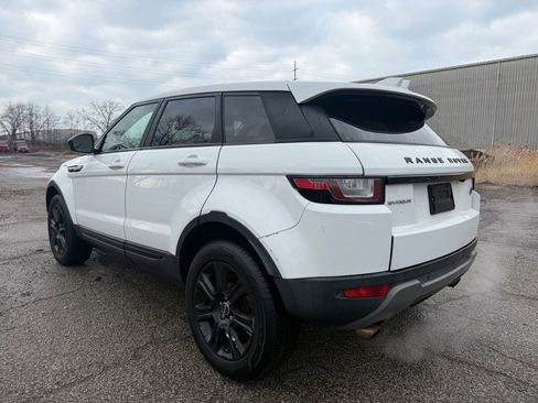 Used 2017 Land Rover Range Rover Evoque SE image 5