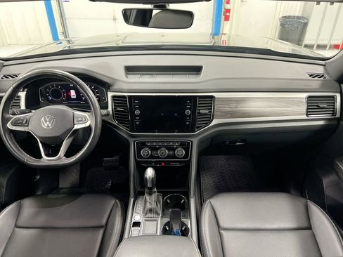 Used 2023 Volkswagen Atlas Cross Sport SE image 10