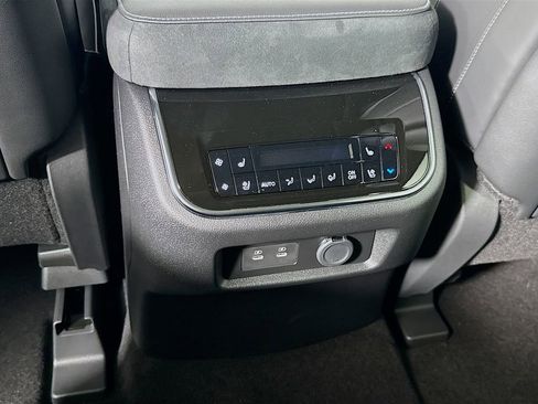 New 2026 INFINITI QX80 Luxe w/ Cargo Package image 32