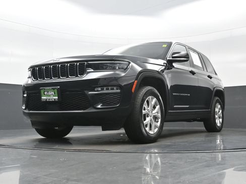 Used 2023 Jeep Grand Cherokee Limited AWD/4WD image 28