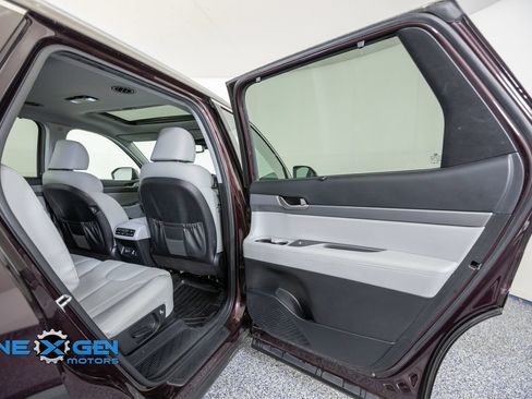 Used 2022 Hyundai Palisade SEL w/ 8P Bench Seat Package AWD/4WD image 36