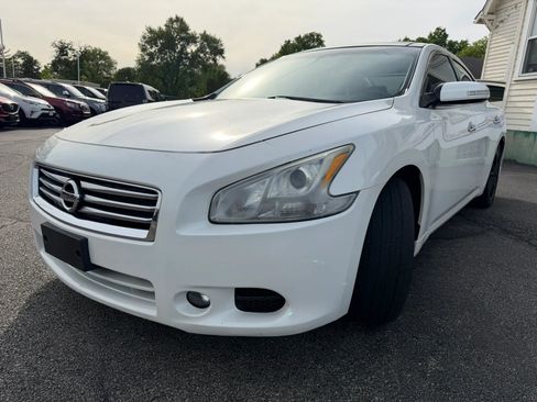 Used 2012 Nissan Maxima 3.5 SV w/ Premium Pkg FWD image 9