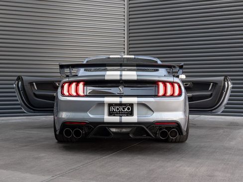 Used 2022 Ford Mustang Shelby GT500 w/ Carbon Fiber Track Pack RWD image 27