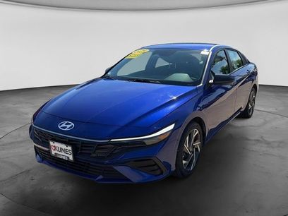 Certified 2025 Hyundai Elantra SEL