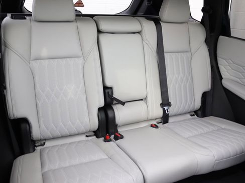 New 2026 Mitsubishi Outlander SEL image 24