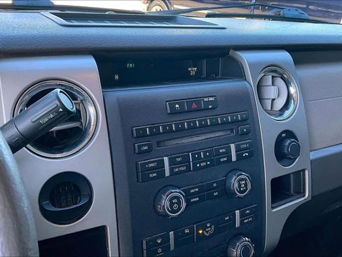 Used 2010 Ford F150 XLT image 8