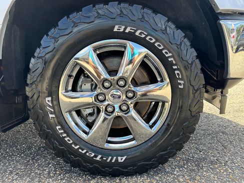 Used 2018 Ford F150 XLT w/ XTR Package image 32