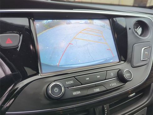 Certified 2018 Buick Envision Essence image 14